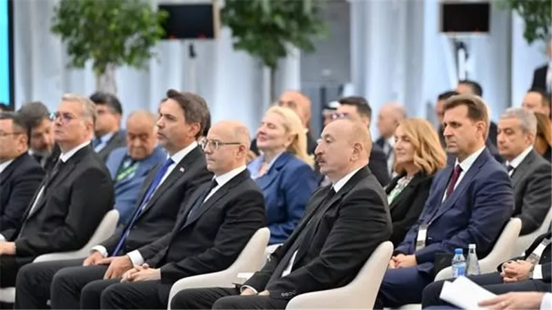 وزير البترول يشارك في افتتاح أسبوع باكو للطاقة بأذربيجان  ممثلاً لمصر 
