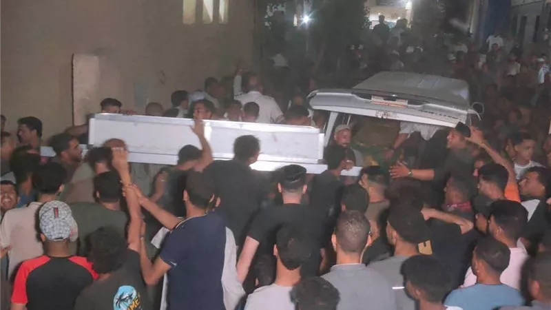 4  نعوش في مشهد مهيب.. تشييع جثامين ضحايا حادث زفة عروس سوهاج