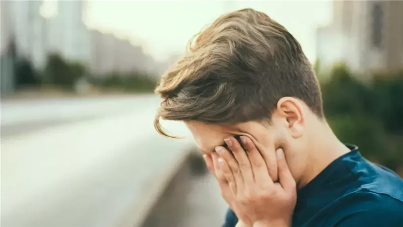 نقص فيتامين B12 وحمض الفوليك السبب.. ما وراء الشعور بالإرهاق والتعب