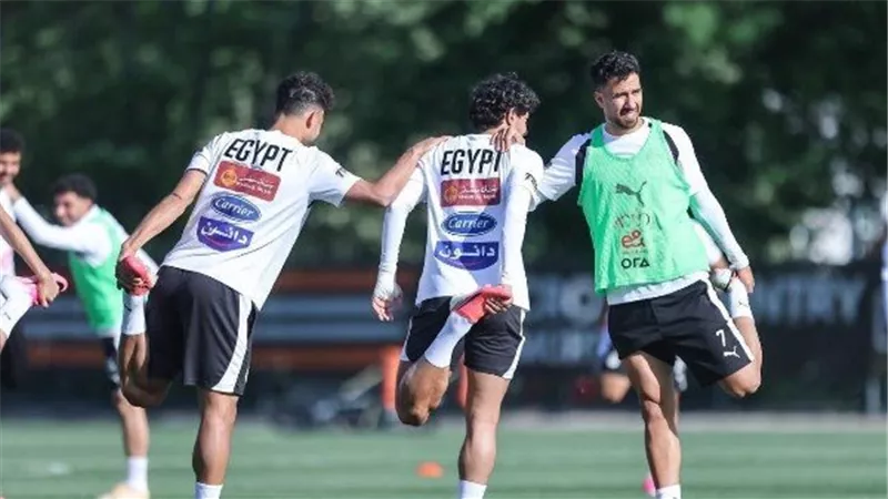 منتخب مصر يواصل تدريباته في الواحدة صباحاً استعداداً لودية البرازيل
