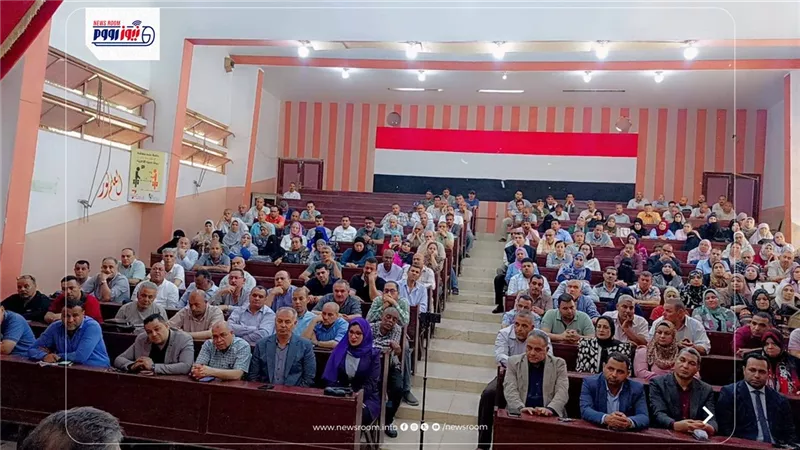 مدير تعليم الفيوم: لمندوبي توزيع أسئلة الشهادة الإعدادية تطبيق التعليمات بدقة 