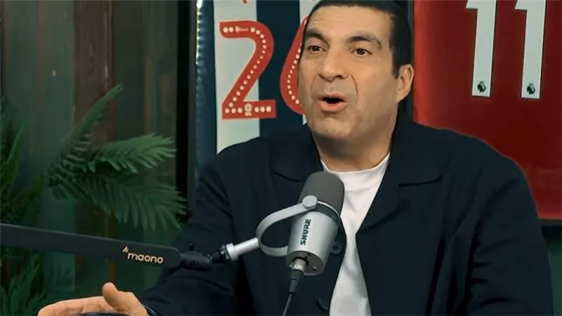 عمرو خالد يكشف كواليس صداقته مع زين الدين زيدان .. ويؤكد: رونالدو ظاهرة مخيفة
