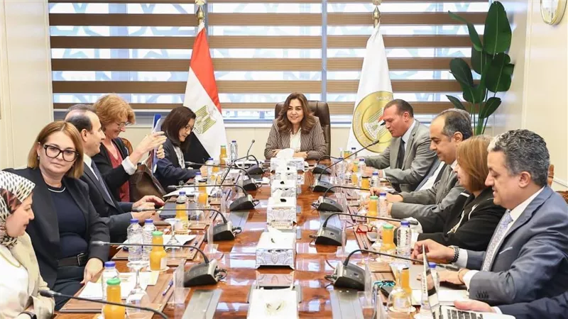 منال عوض تترأس اجتماع مشروع الدعم الفني لتعزيز اللامركزية والتنمية المتكاملة