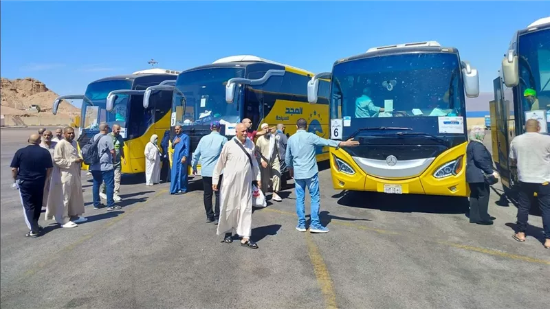 وصول أولى رحلات الحج السياحي البري إلى ميناء العقبة في طريقها لنويبع