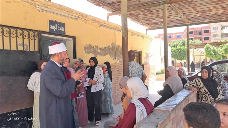 مدير وعظ الجيزة يتفقد لجنة فتوى أوسيم ويشارك في ندوة الوعي الصحي