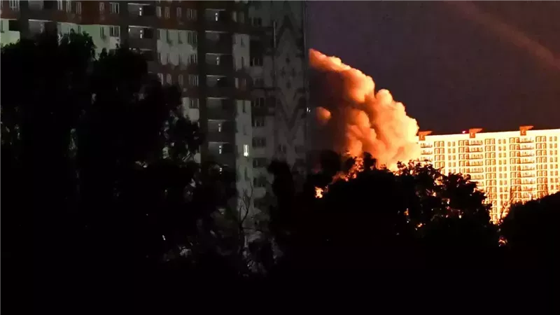 آخر التطورات بين روسيا وأوكرانيا.. قتلى في كييف وضربات تستهدف مصافي النفط