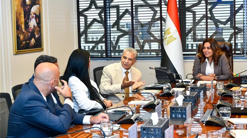 منال عوض توجه بسرعة الانتهاء من دراسات تطوير 
