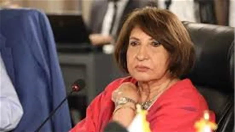 مديرة سابقة بـ