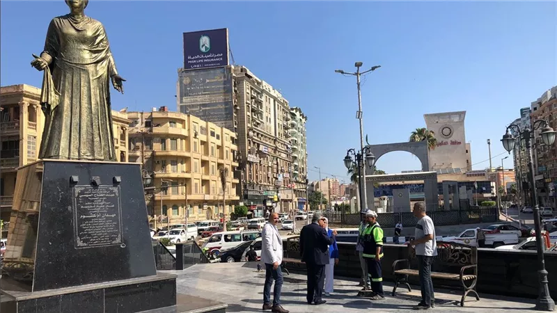 محافظ الدقهلية يتفقد ميدان أم كلثوم ويؤكد الحفاظ على المساحات الخضراء