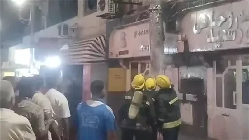 السيطرة على حريق بأسطح 3 منازل وحوشين بقرية أولاد عزاز في سوهاج