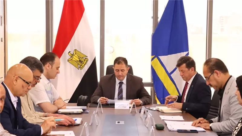 محافظ دمياط يتابع ملف تقنين أراضي الدولة ويؤكد تسريع الإجراءات