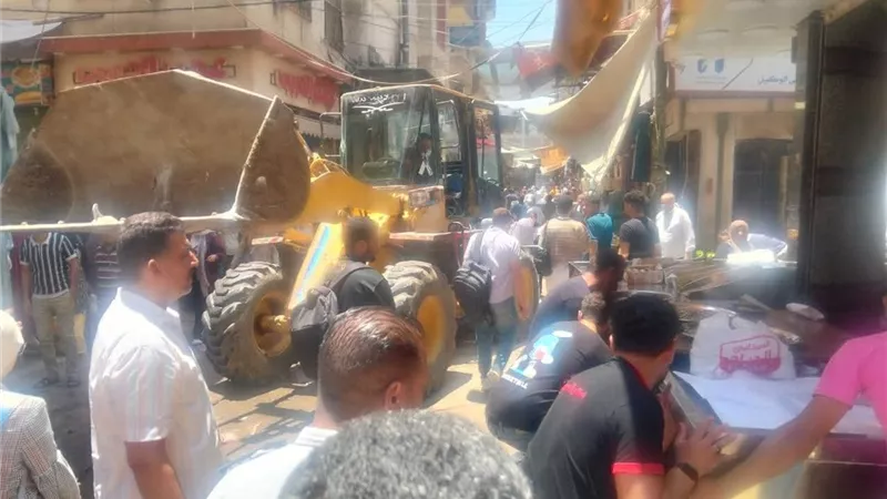 لإعادة الانضباط.. إزالة 340 حالة إشغال طريق متنوعة في كفر الدوار