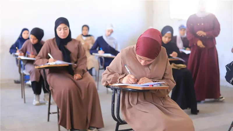 الثانوية الأزهرية 2026.. اليوم 81 ألف طلاب بالقسم العلمي يؤدون امتحان الكيمياء