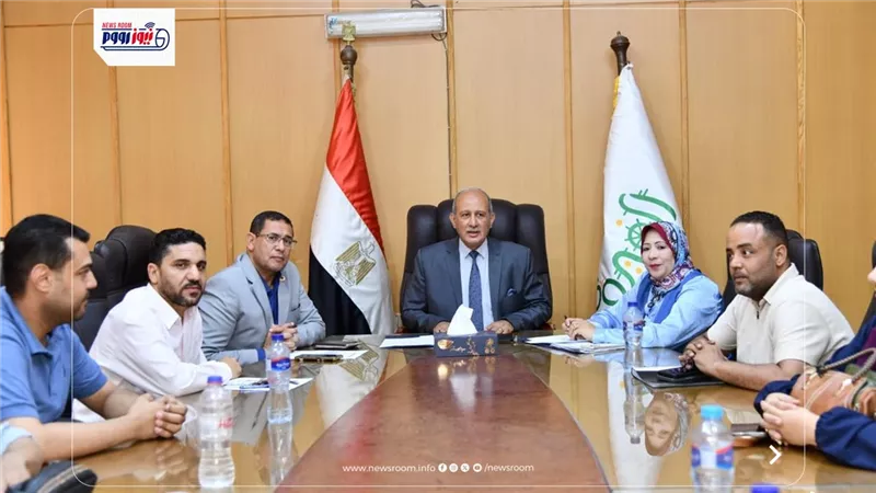 سكرتير عام الفيوم يتابع موقف الرد على منظومة الشكاوى الحكومية