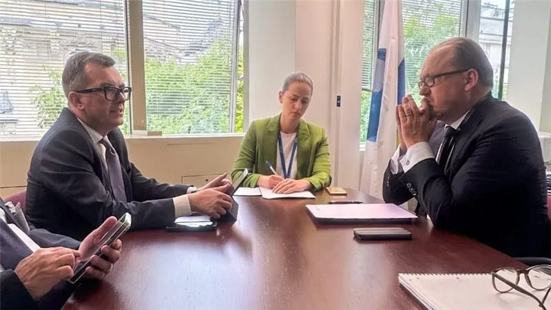 مصر وتبادل الخبرات: وزير التخطيط يبحث مع الـOECD إطلاق البرنامج القطري