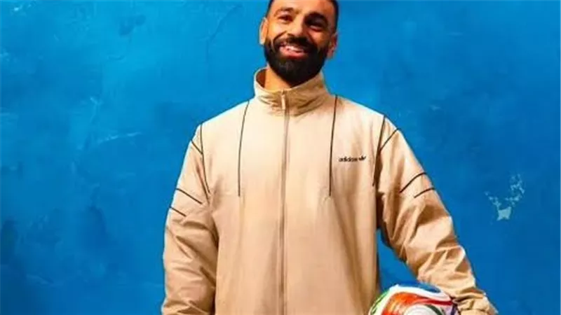 كملك مصري.. أديداس تحتفي بمحمد صلاح في حملة 