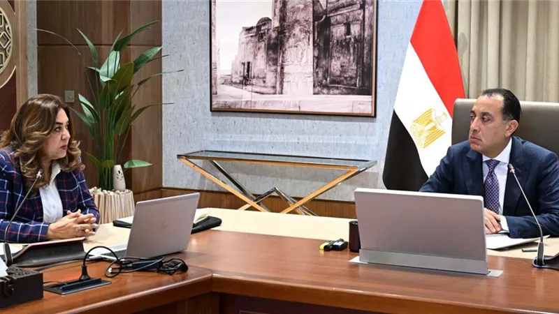 رئيس الوزراء يتابع الموقف التنفيذي لمنظومة تعزيز المتابعة الميدانية ورفع كفاءة