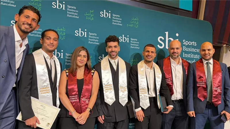 نصر الدين عزام يشارك في تدريس ماجستير الإدارة الرياضية بجامعة برشلونة