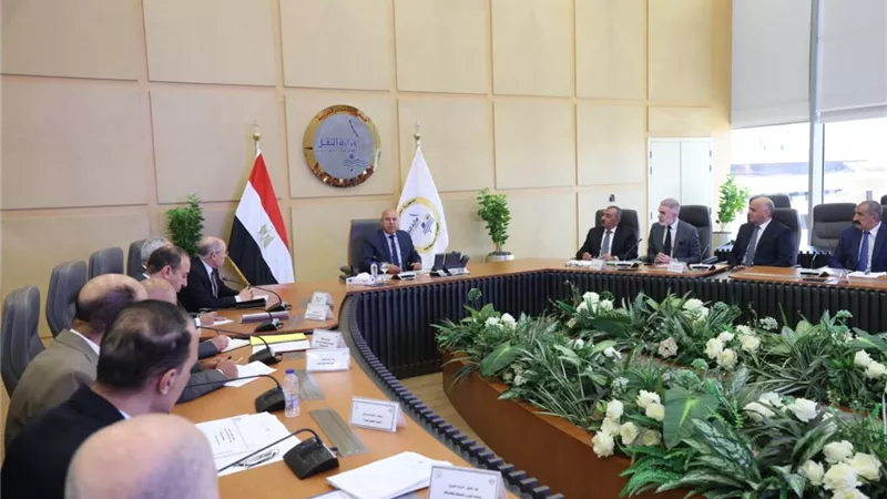 وزير النقل يترأس الجمعية التأسيسية لشركة تراست القناة لخدمات السفن 