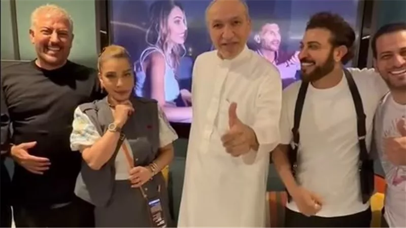 سالم الهندي وأصالة وماجد المهندس وزوجها فائق حسن يشاهدون فيلم 