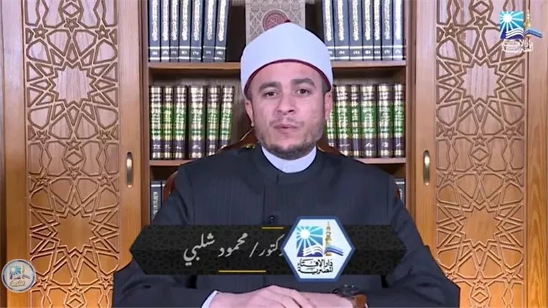 هل تحسب الركعة لمن أدرك الإمام قبل أن يرفع من الركوع؟ أمين الفتوى يجيب