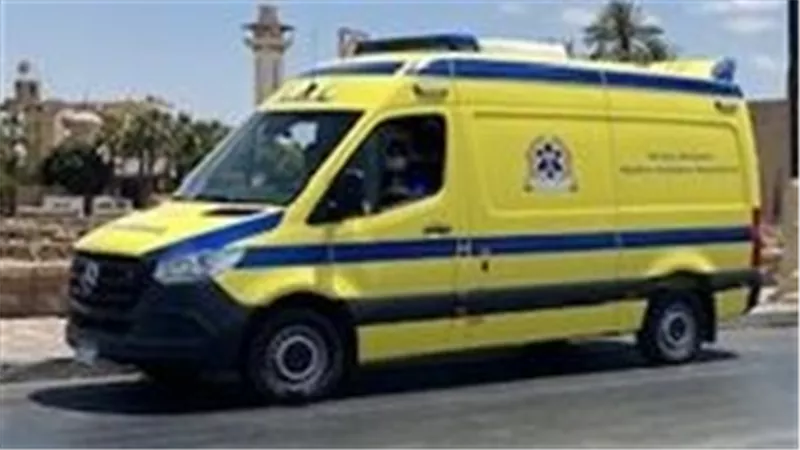 إصابتان في حالة حرجة إثر انقلاب دراجة نارية بطريق المطار بالأقصر 