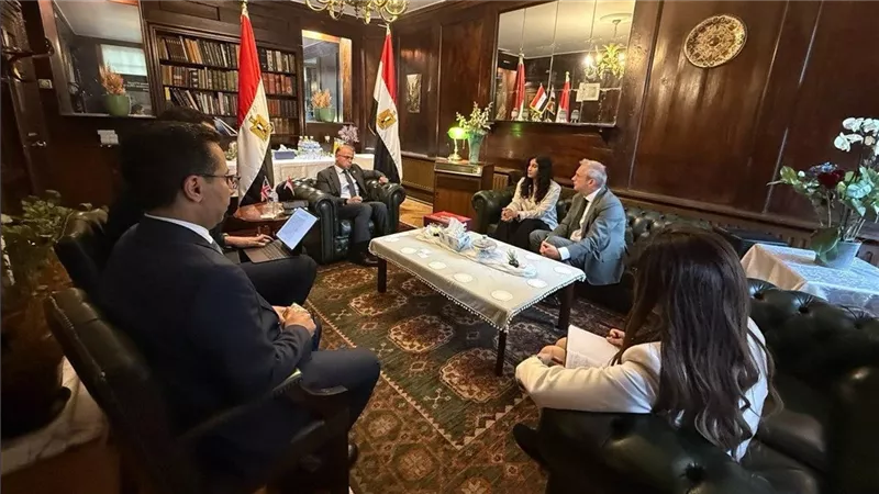 وزير الاستثمار يبحث مع Pladis البريطانية خطط التوسع في مصر
