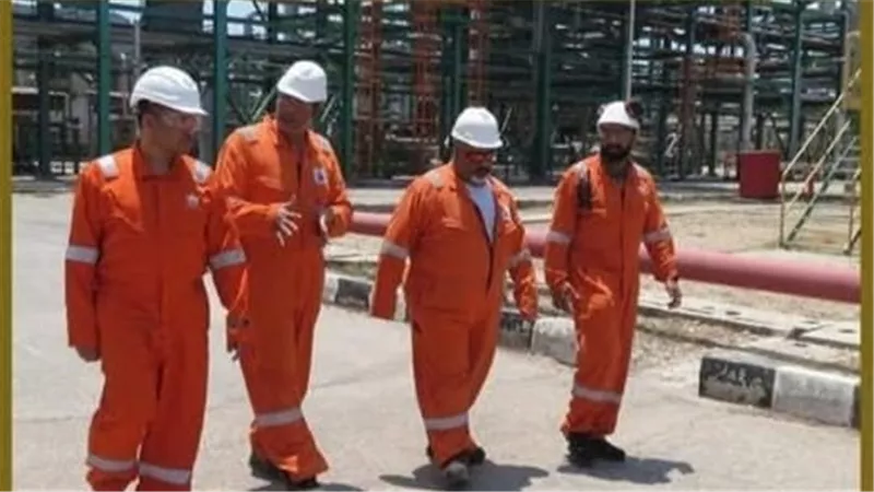 مدير عام الانتاج في «إيجاس» يقوم بجولة تفقدية لمحطة الفرعونية للبترول