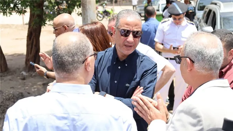 محافظ الجيزة يتفقد موقع أعمال تطوير طريق المريوطية ويوجه بمراعاة المعايير الحضارية