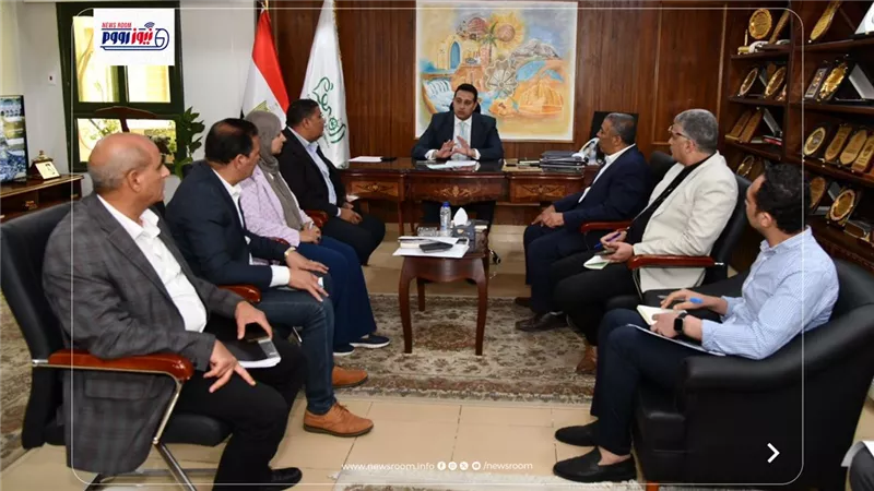 نائب محافظ الفيوم يناقش إعداد دراسات متكاملة لمشروعات السياحة الريفية