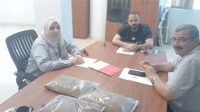 الطب البيطري بدمياط يشارك في فحص شحنة أعلاف أسماك مصدرة للأردن