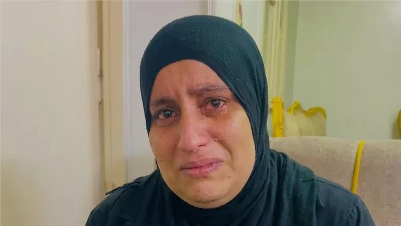 منطقتش كلمة.. إغماء والدة حبيبة ضحية القتل على يد والدها على الهواء | فيديو