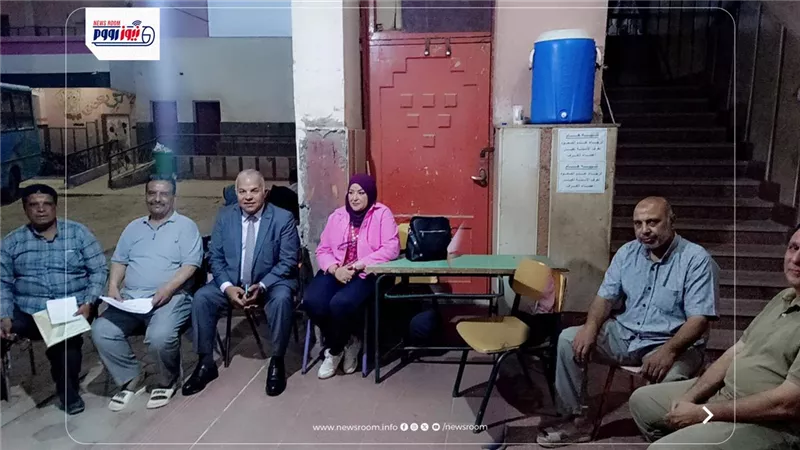  قبيصي يتفقد مركزتوزيع أسئلة الدبلومات الفنية بالفيوم ويؤكدعلى الانضباط الكامل