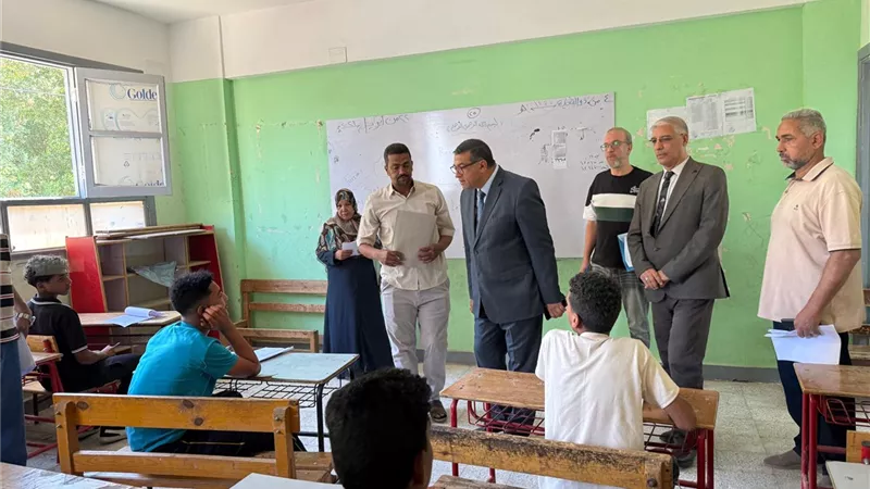60 ألفًا و619 طالبًا يؤدون امتحانات الشهادة الإعدادية داخل 297 لجنة