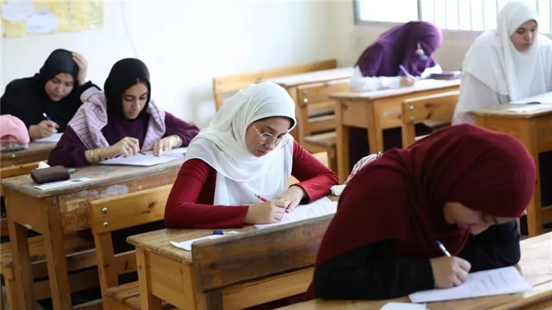 الثانوية الأزهرية 2026.. اليوم 82 ألف طلاب بالقسم الأدبي يؤدون امتحان البلاغة