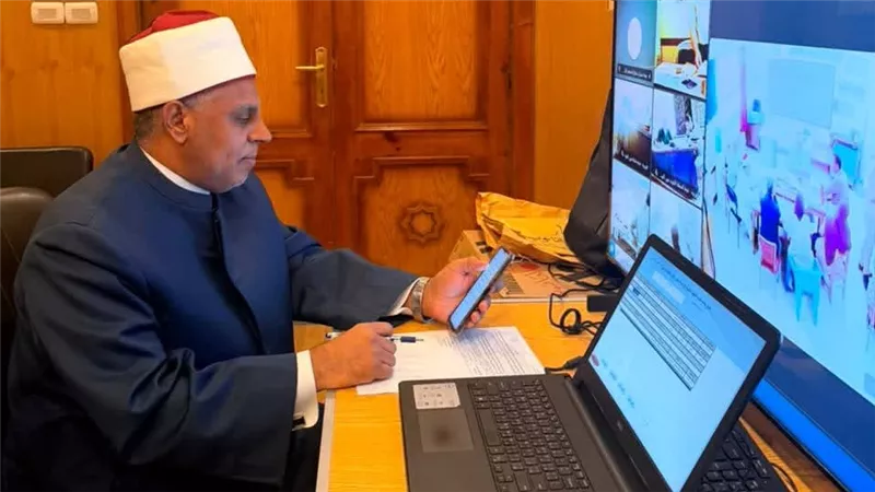 قطاع المعاهد يتابع سير امتحانات الثانوية من غرفة المراقبة في الفترة الثانية