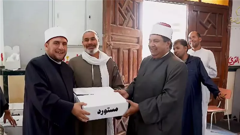 الأوقاف: 714 طناً من اللحوم و250 ألف شنطة غذائية لدعم الأسر الأولى بالرعاية