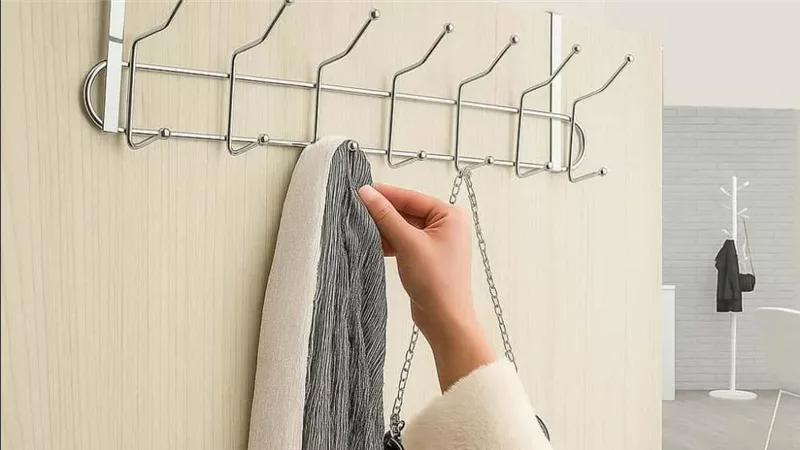 السبب صادم.. خبيرة طاقة تحذر من وضع الملابس والغسالة في الحمام 