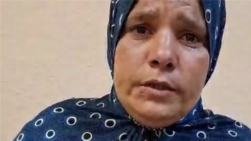 نجلها مسجون والمحتويات هدايا لاطفاله .. حقيقة تداول فيديو سيدة بحوزتها أسحار