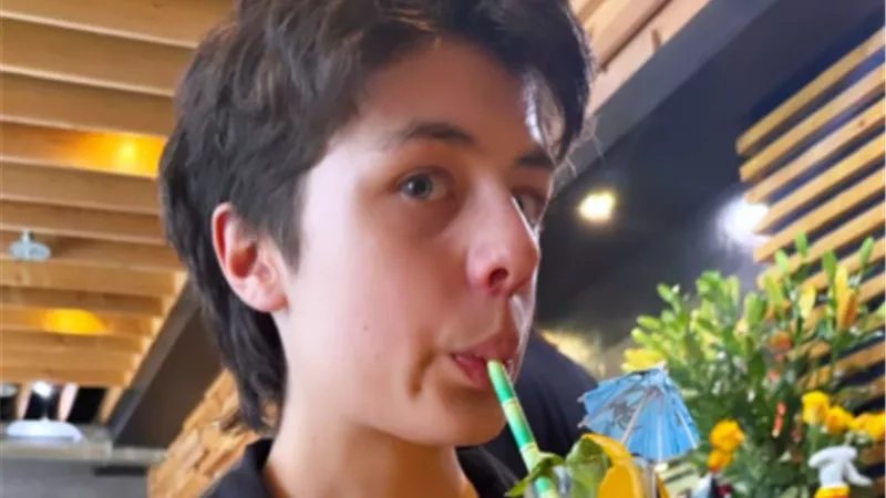 أحمد الفيشاوي لنجله: 