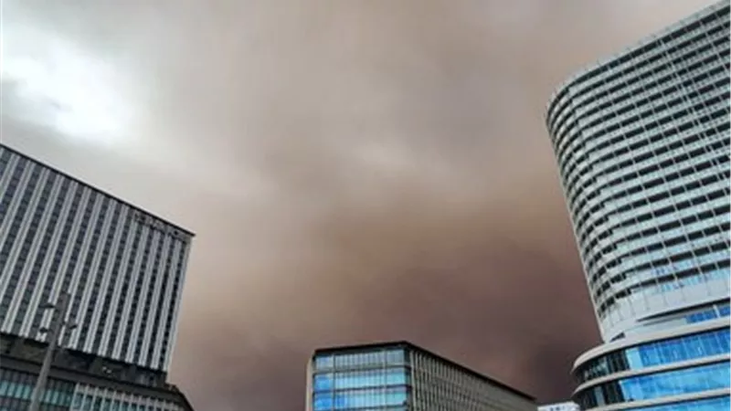 اليابان.. أمطار غزيرة تضرب جنوب كيوشو وتحذيرات من فيضانات وانهيارات أرضية