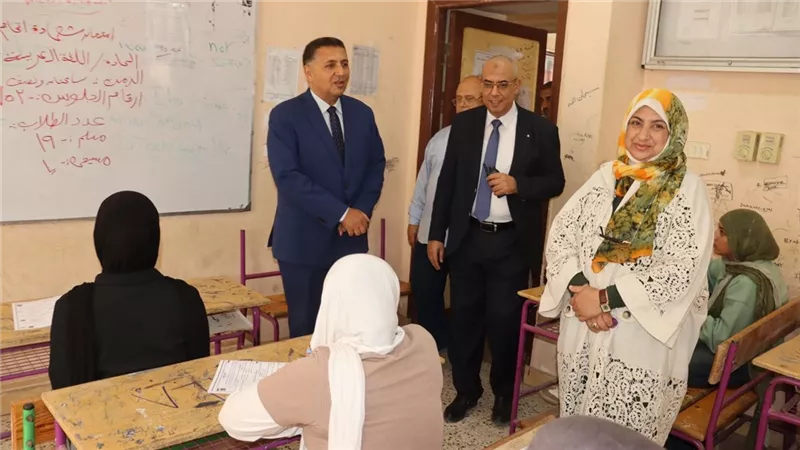إحباط محاولة غش جماعى وضبط 15 هاتف محمول داخل لجنة بالقليوبية 
