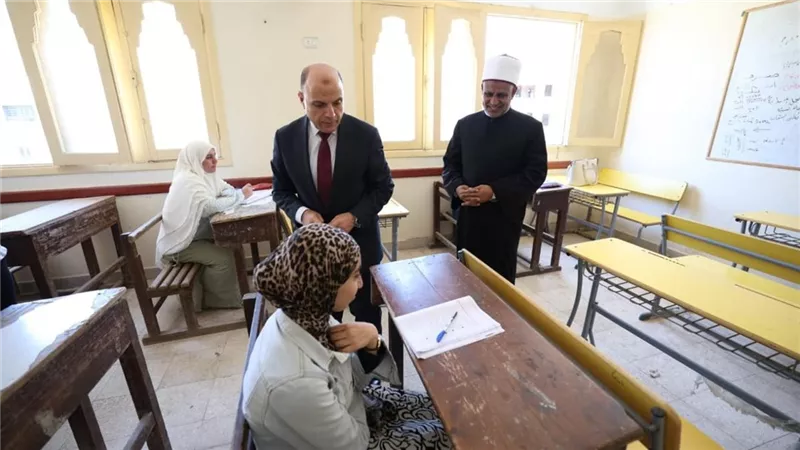 غرفة عمليات المعاهد الأزهرية: انتظام امتحانات القسم الأدبي واستقرار اللجان