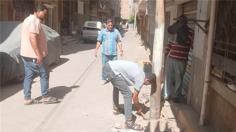  إصلاح عمود إنارة آيل للتآكل بشارع عفيفي بالمنوفية حفاظا على سلامة المواطنين