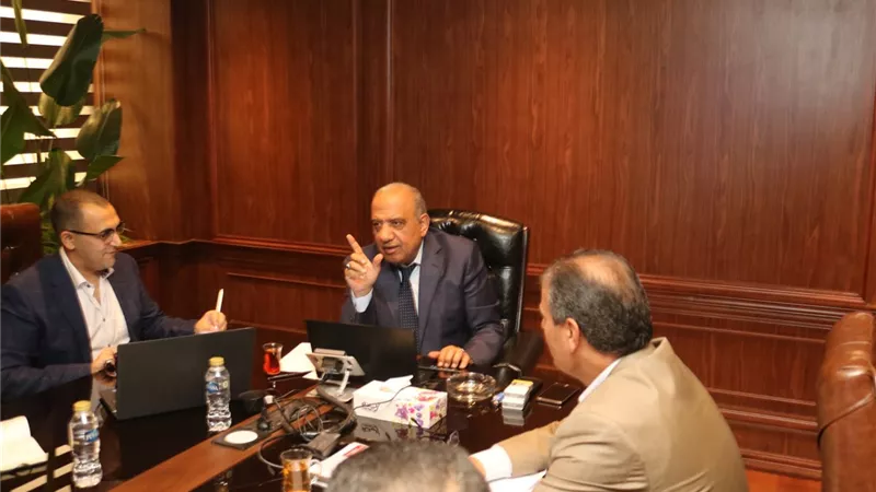 وزير الكهرباء يبحث مع «نكسوس انالاتيكا» رقمنة إدارة الشبكة