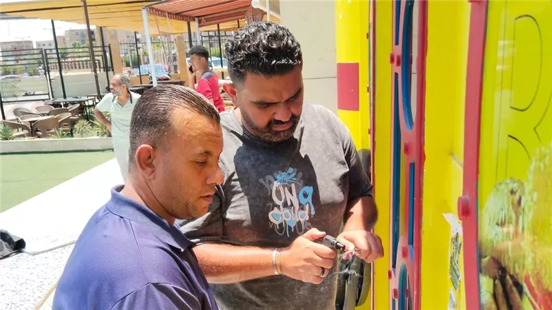 إزالة إشغالات وغلق 8 منشآت خلال حملة «رصيف آمن» بالإسماعيلية
