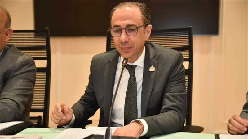 من العيادات الوهمية إلى الإعلانات المضللة.. خطة لضبط الفوضى الطبية
