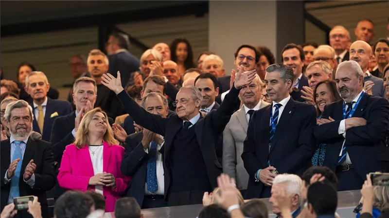 فلورنتينو بيريز يفوز رسميا برئاسة ريال مدريد حتى 2030 بأغلبية ساحقة