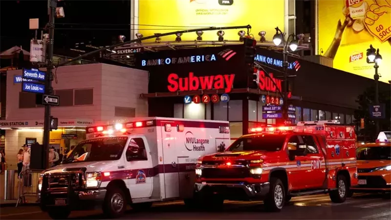 قبل أيام من انطلاق المونديال.. إصابة 5 أشخاص في حادث طعن بنيويورك
