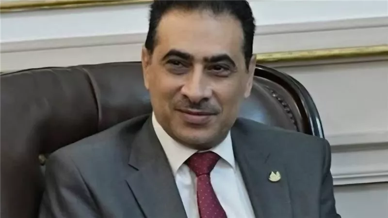 جامعة القاهرة تطلق الإصدار الثاني من دليلها المؤسسي لاستخدام الذكاء الأصطناعي 